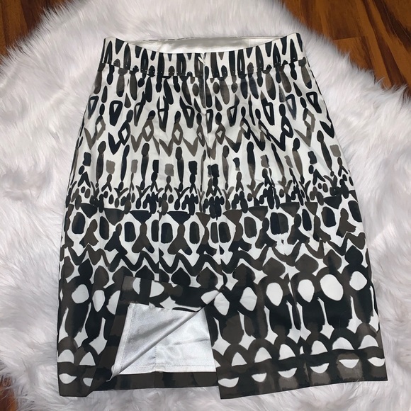 Ellie Tahari skirt. - Picture 2 of 2